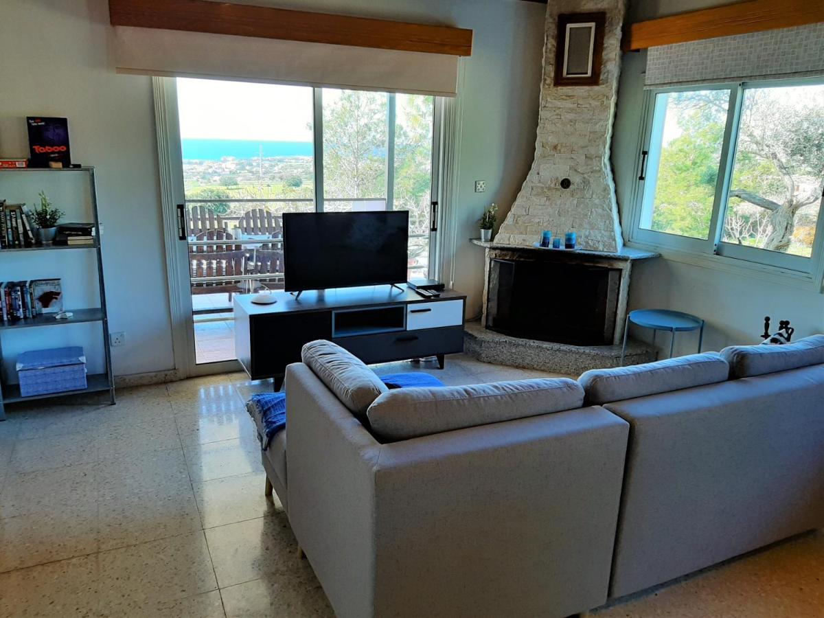 Gavriel - With Breathtaking Sea View, With Private Pool, Secluded, Huge Outdoor Space, Mountain Views Villa *