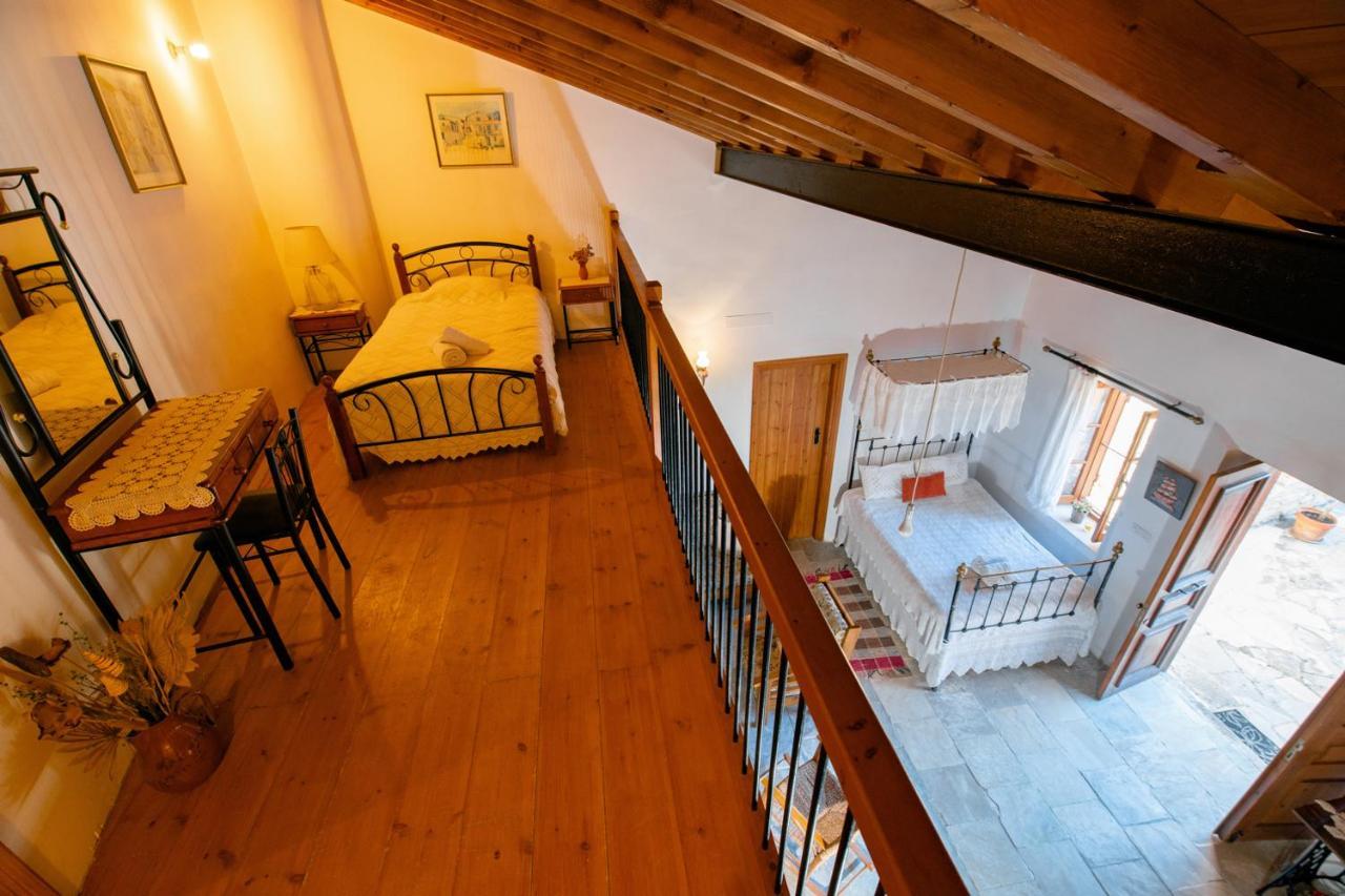 Country house Constantias Stone Lofou