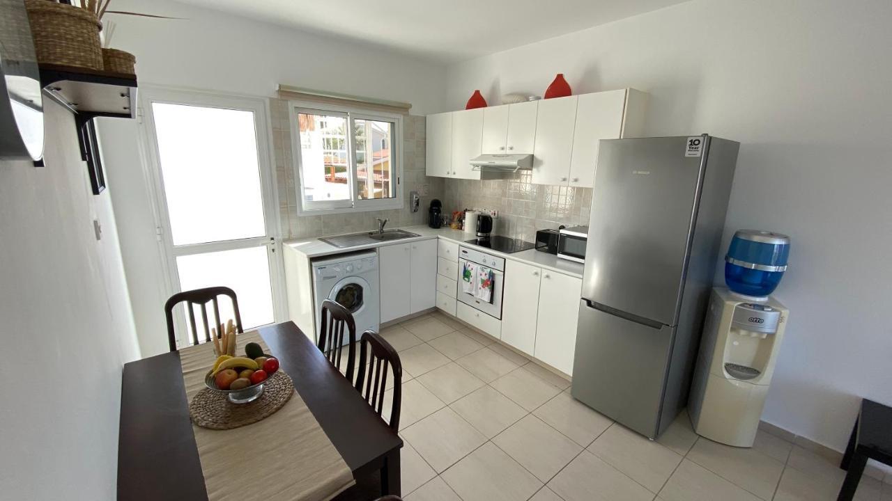 Roof Terrace & Sea View Entire