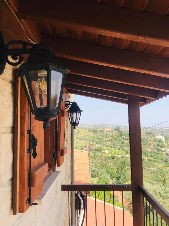 Clock House Vouni