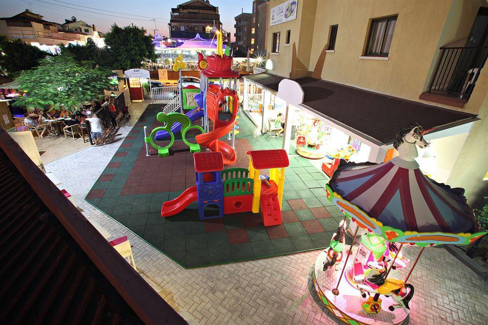 Aparthotel Windmills 3*