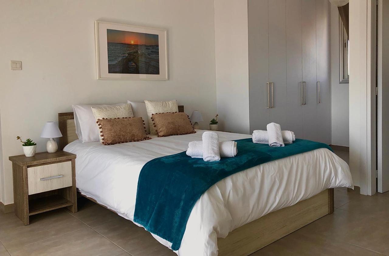 Sophia's Seaview Luxury Villa