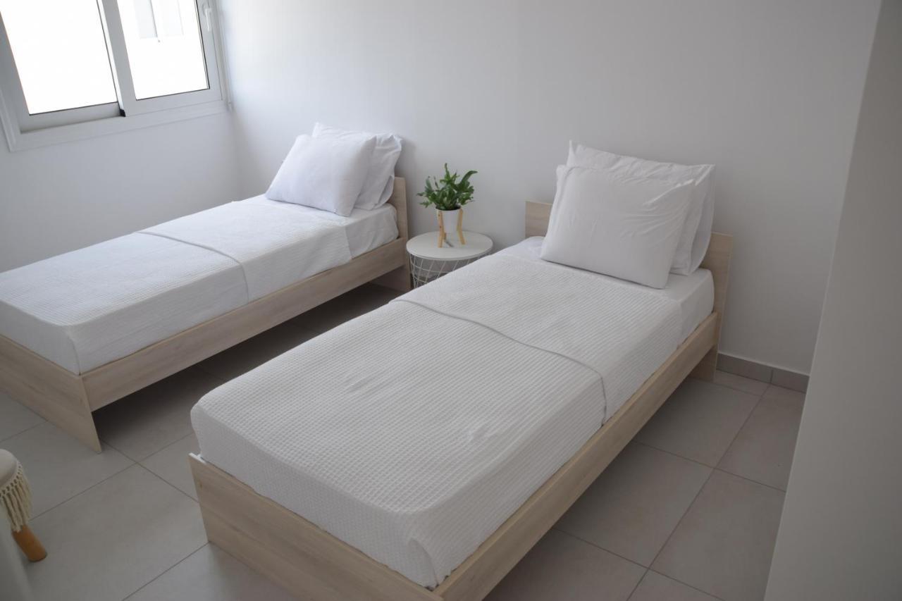 Apartment Luxury With Pool By Raise Tala