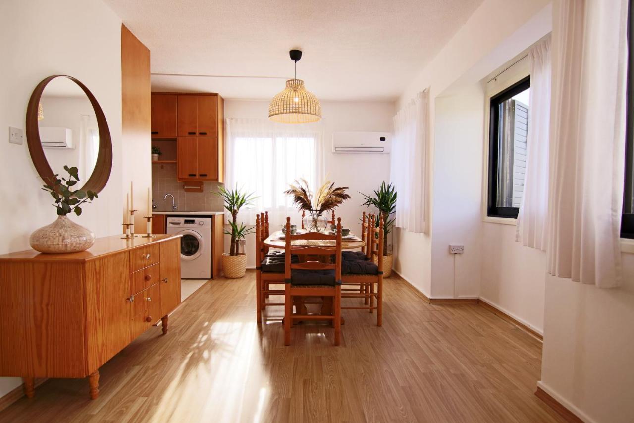 Apartment Phaedrus Living Luxury Flat Sea View 9