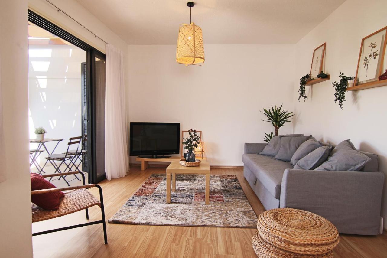 Phaedrus Living Luxury Flat Sea View 9 Apartment
