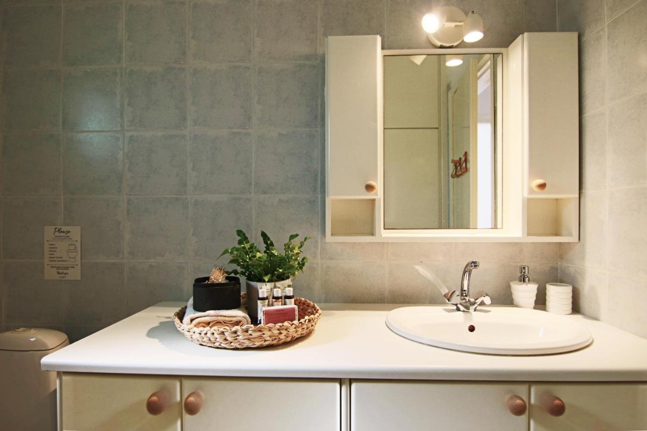 Apartment Phaedrus Living Luxury Flat Sea View 9
