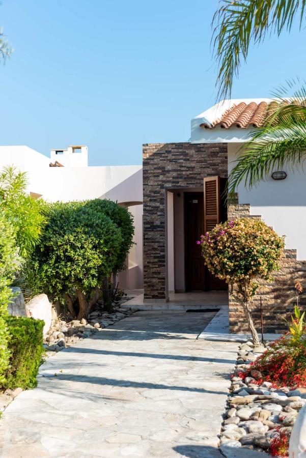 Villa Tequila Sunrise By Ezoria