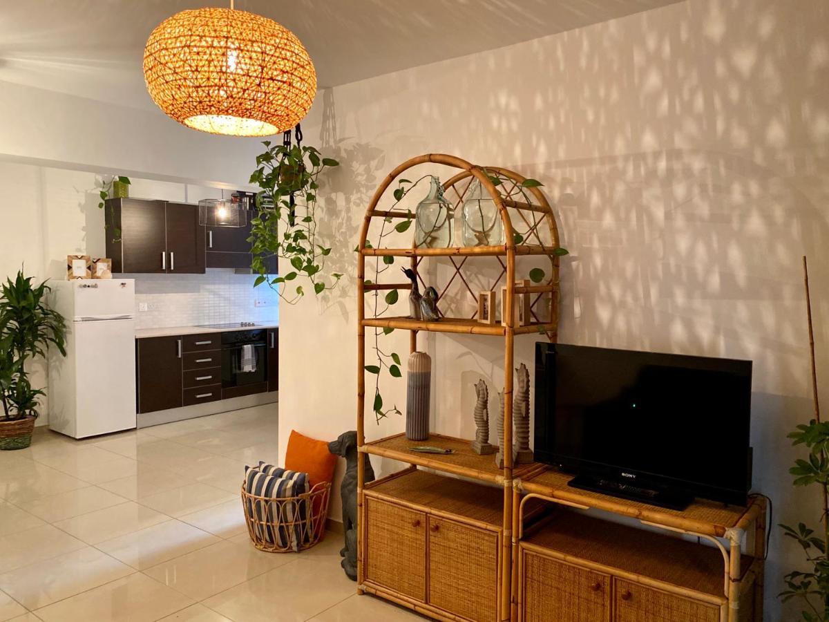 Fat Cow 102 Apartment Livadhia
