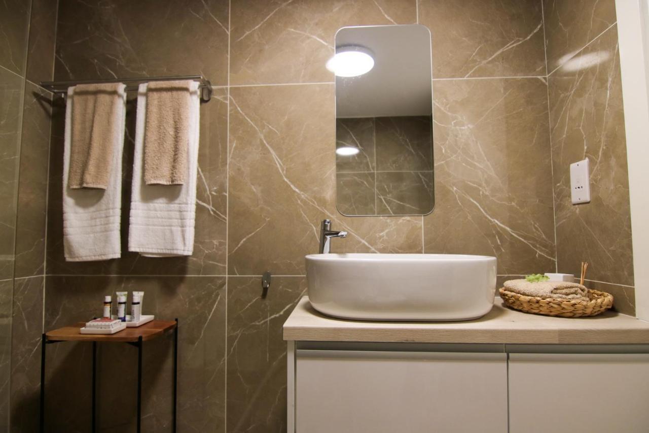 Apartment Phaedrus Living: Seaside Luxury Flat Limnaria 152 Paphos