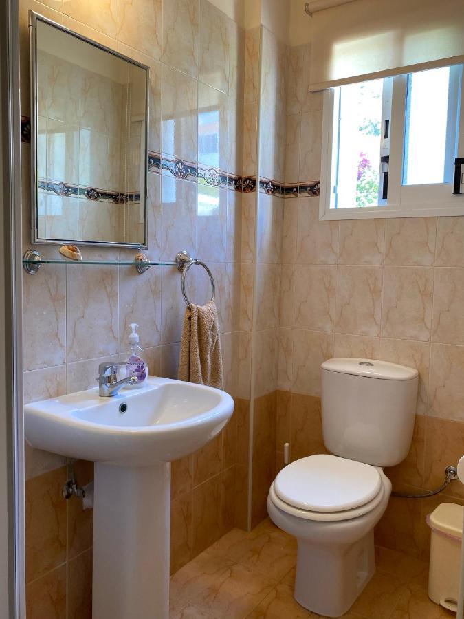 Alicia With Priv Pool, Beautiful Garden And Shady Veranda- 5 Min To The Villa