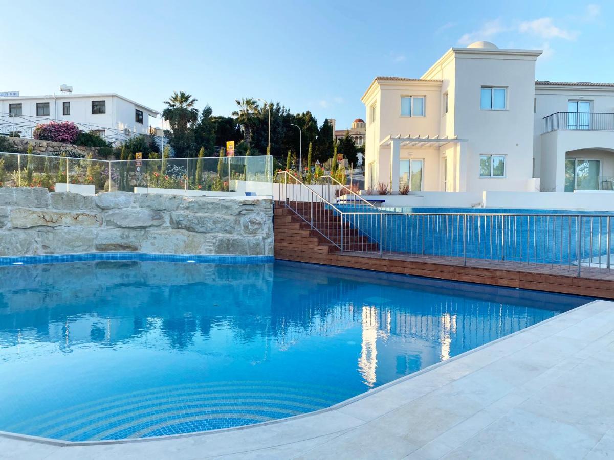 Luxury With Pool By Raise
