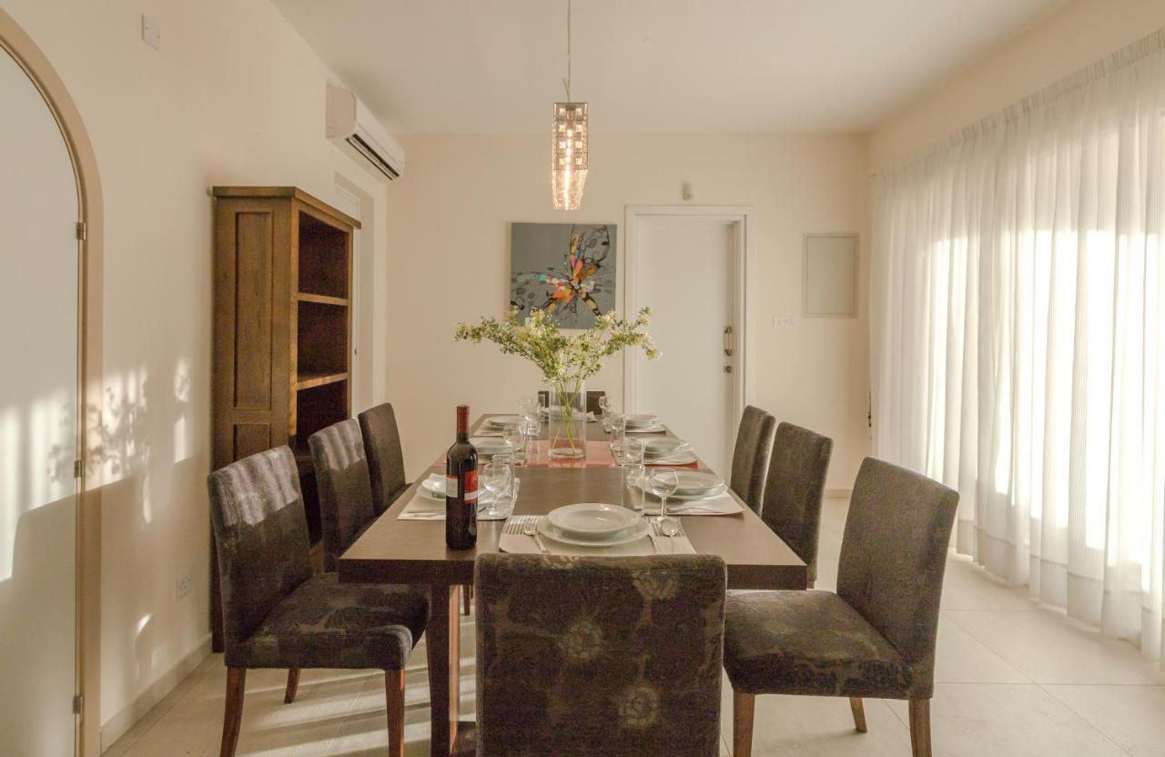Villa Resitour - Perneri Four Bedroom