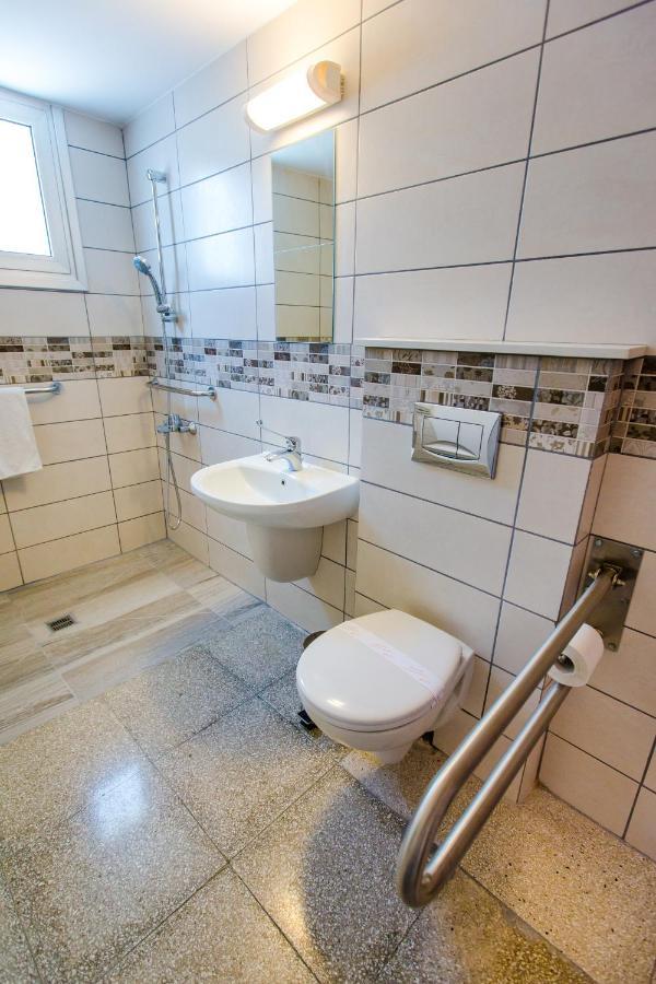 Med. Coast Deluxe Pousada Paphos