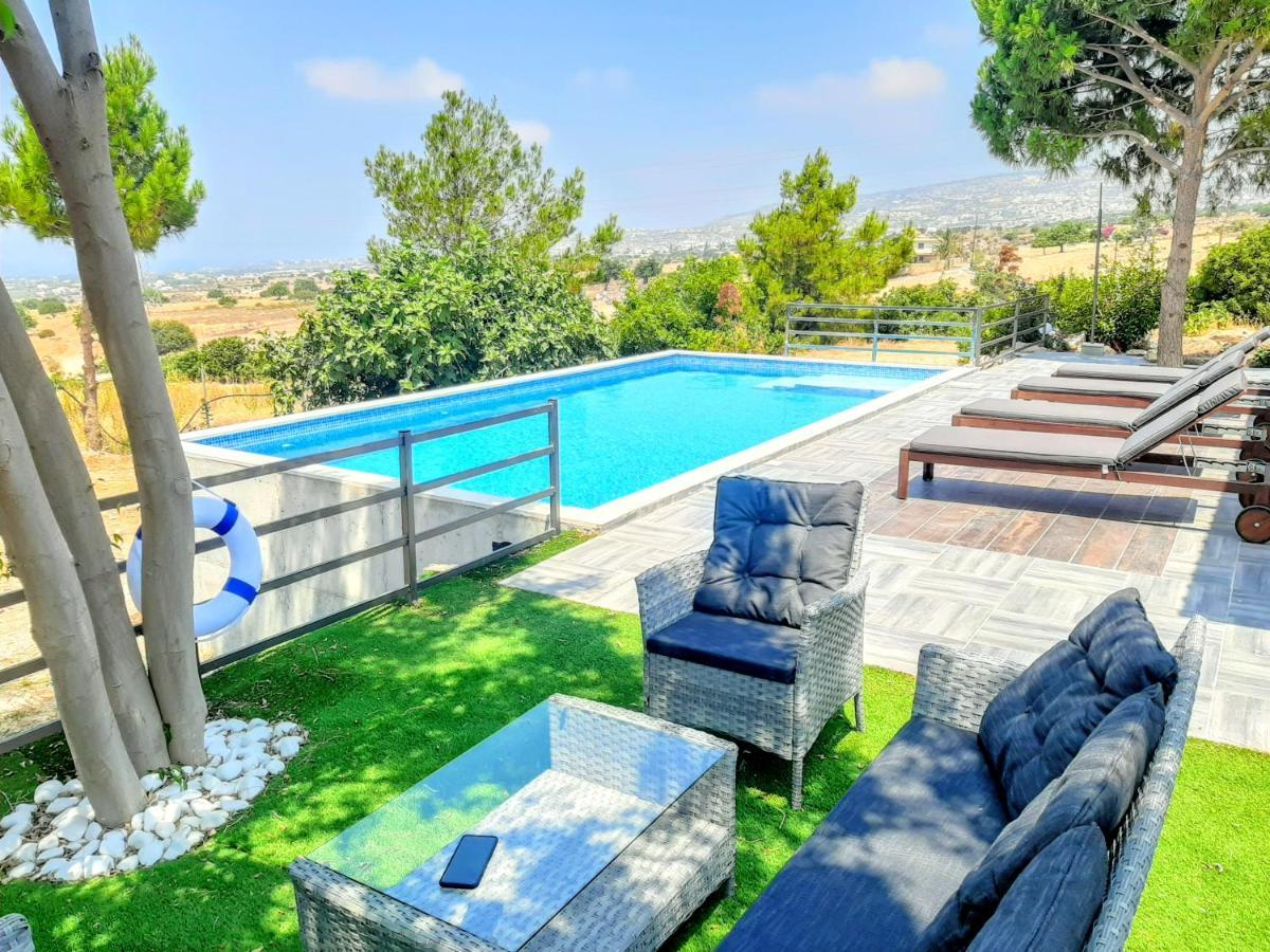 Villa Gavriel: Retreat With Sea Views And Private Pool *