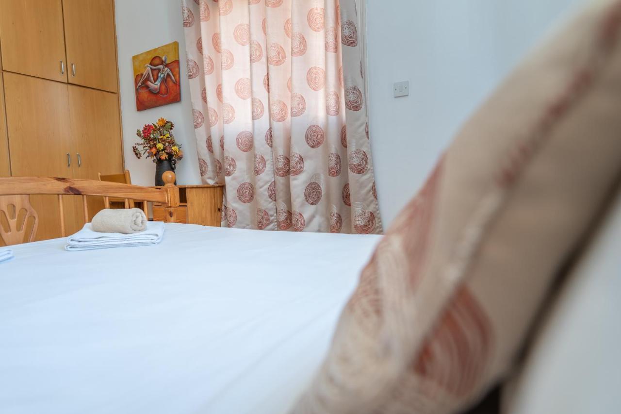 Sun & Private Villa Protaras