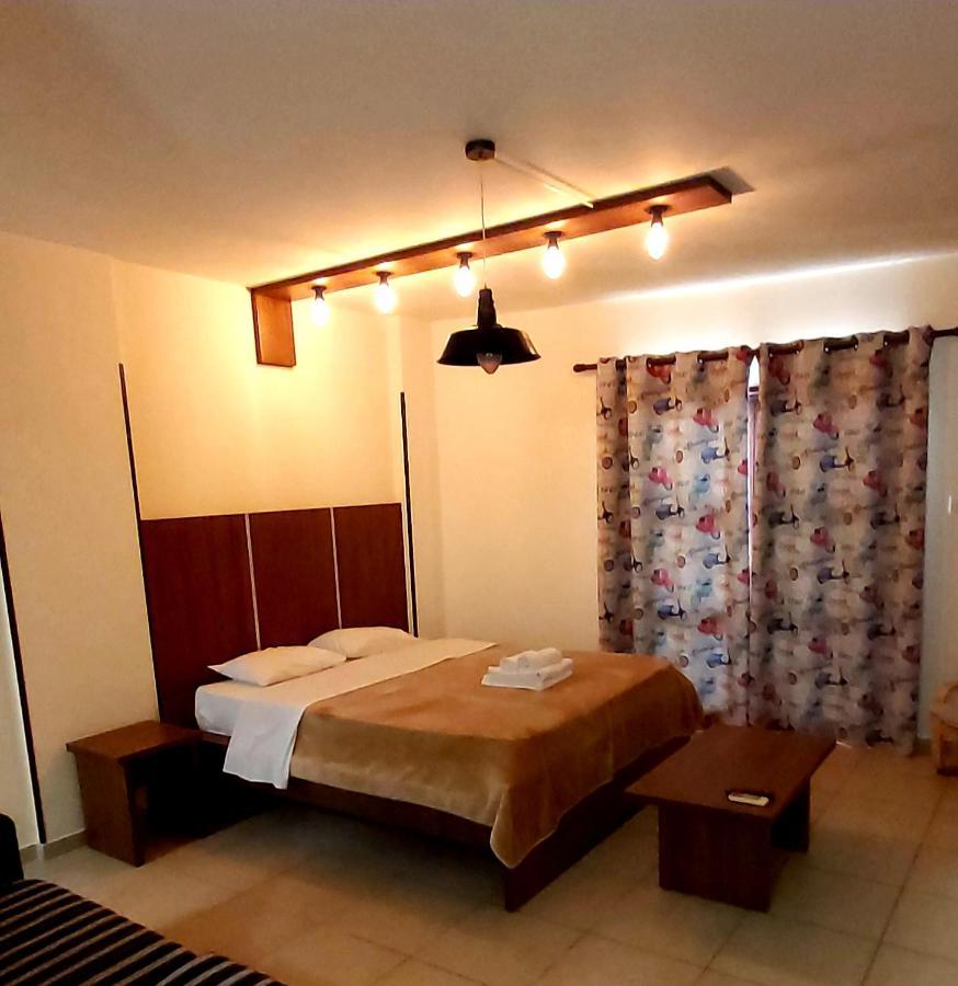 Lakis Court Apartment