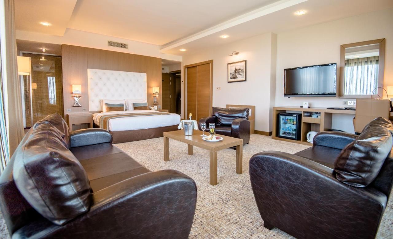 Korineum Golf & Agios Georgios (Girne)