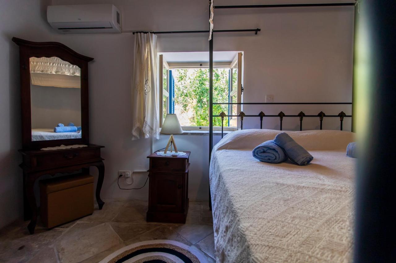 View Traditional Apartment *