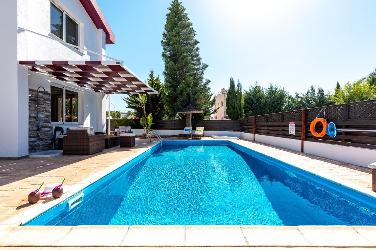 Villa Willow Mandali By Ezoria
