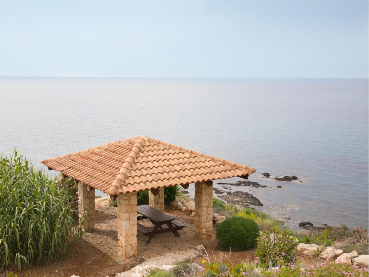 Karavi Villa *
