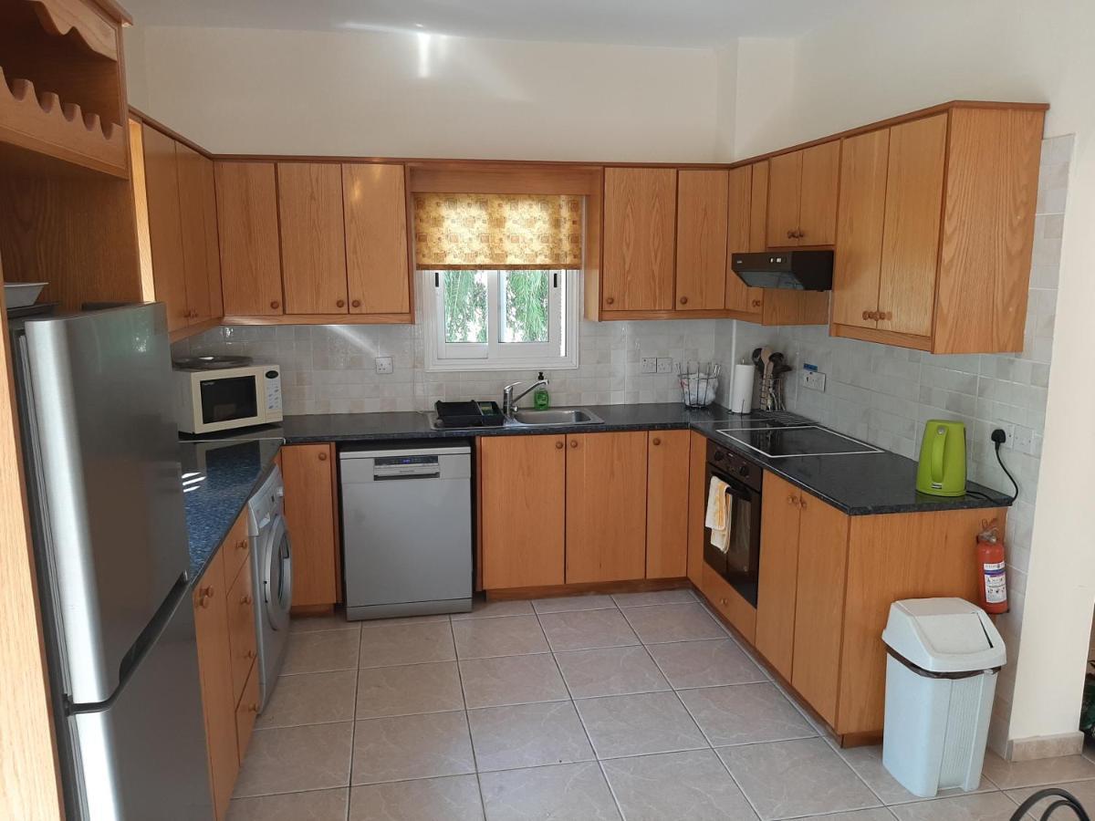 Villa Lemon Grove Polis