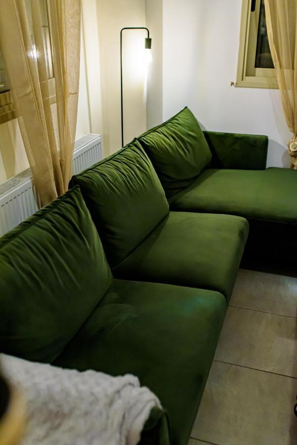 Aprosmeno Jacuzzi House 2 *