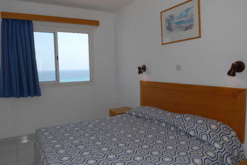 Aparthotel Maistros 2*