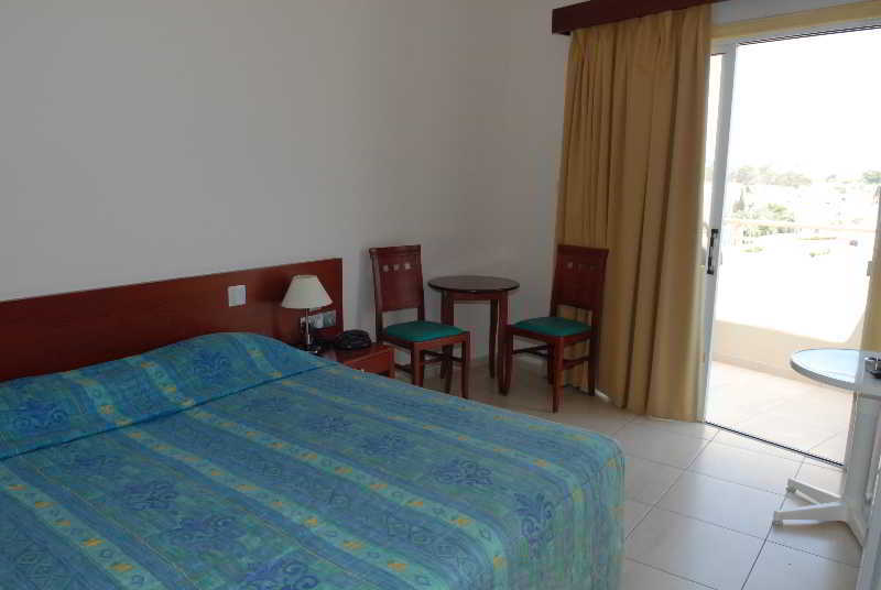Hotel Iris Protaras