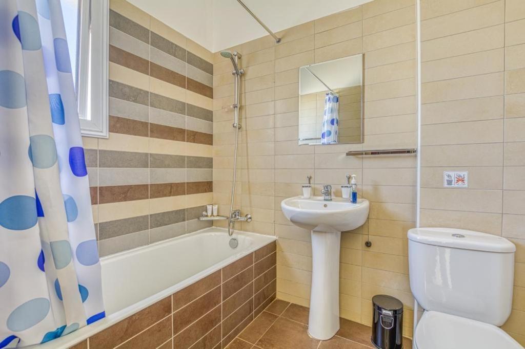Athina Gardens Sea View Villa *