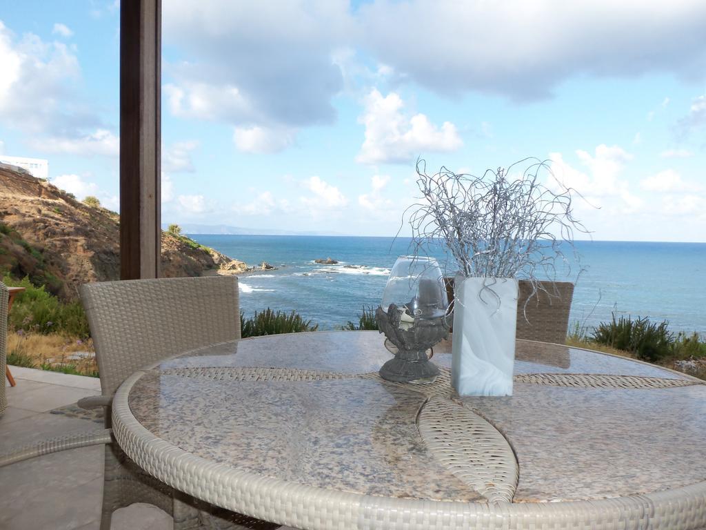 Villa Beach Pantheon Pomos