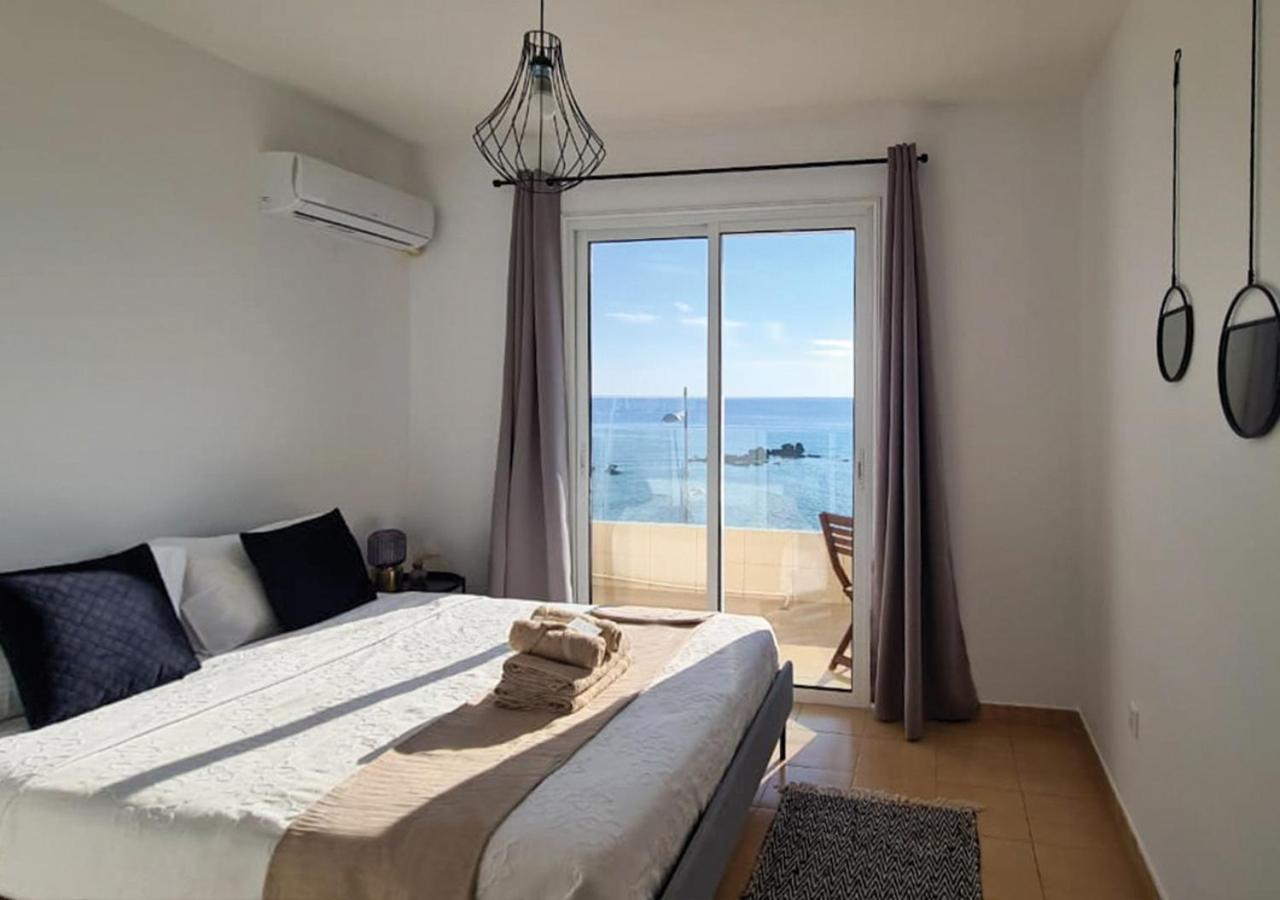 Apartment Phaedrus Living: Seaview Luxury Flat Paphinia 204