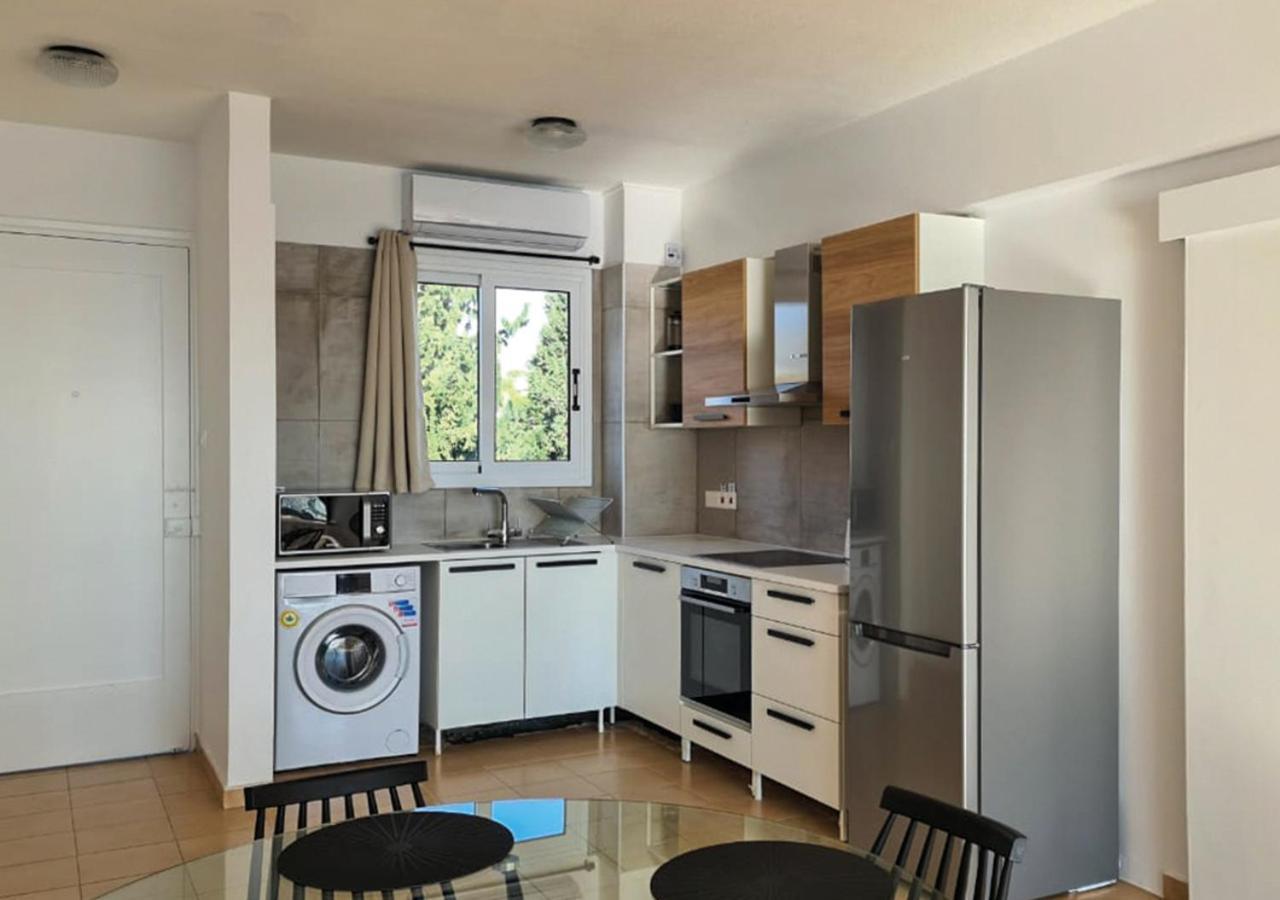 Apartment Phaedrus Living: Seaview Luxury Flat Paphinia 204 *
