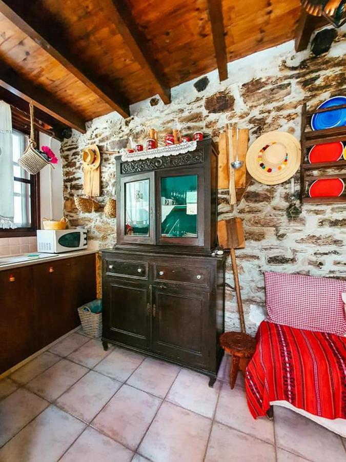 Inn Stratos Artdeco House 4*