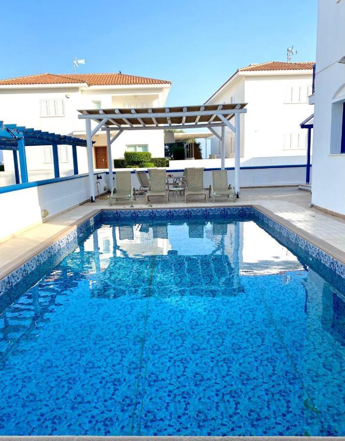 St Nicolaos Ekaterina 3 Bdrm Villa *