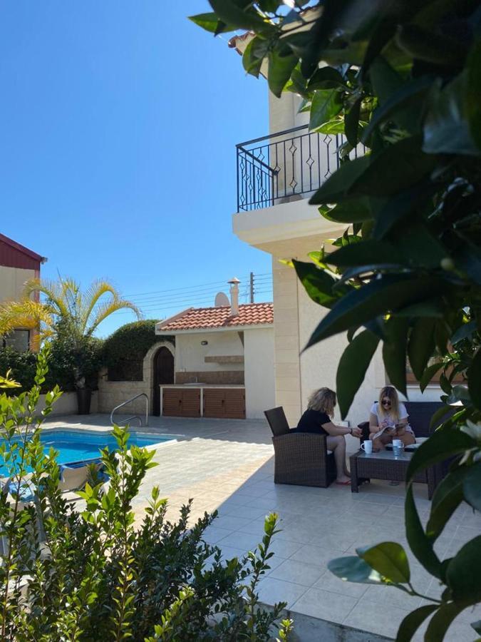 Episkopi Villa, Luxury 4 Bedroom With Pool - * Limasol