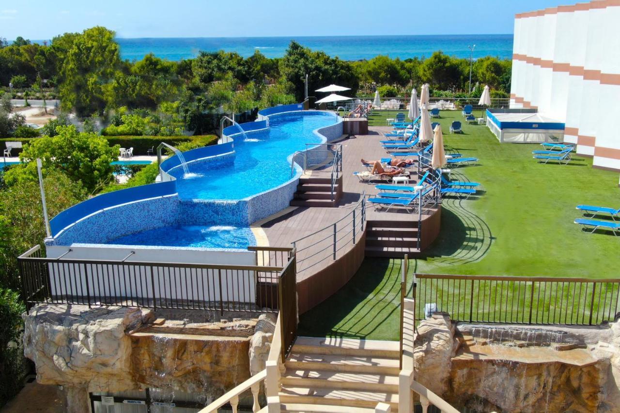 Avlida Hotel 4*