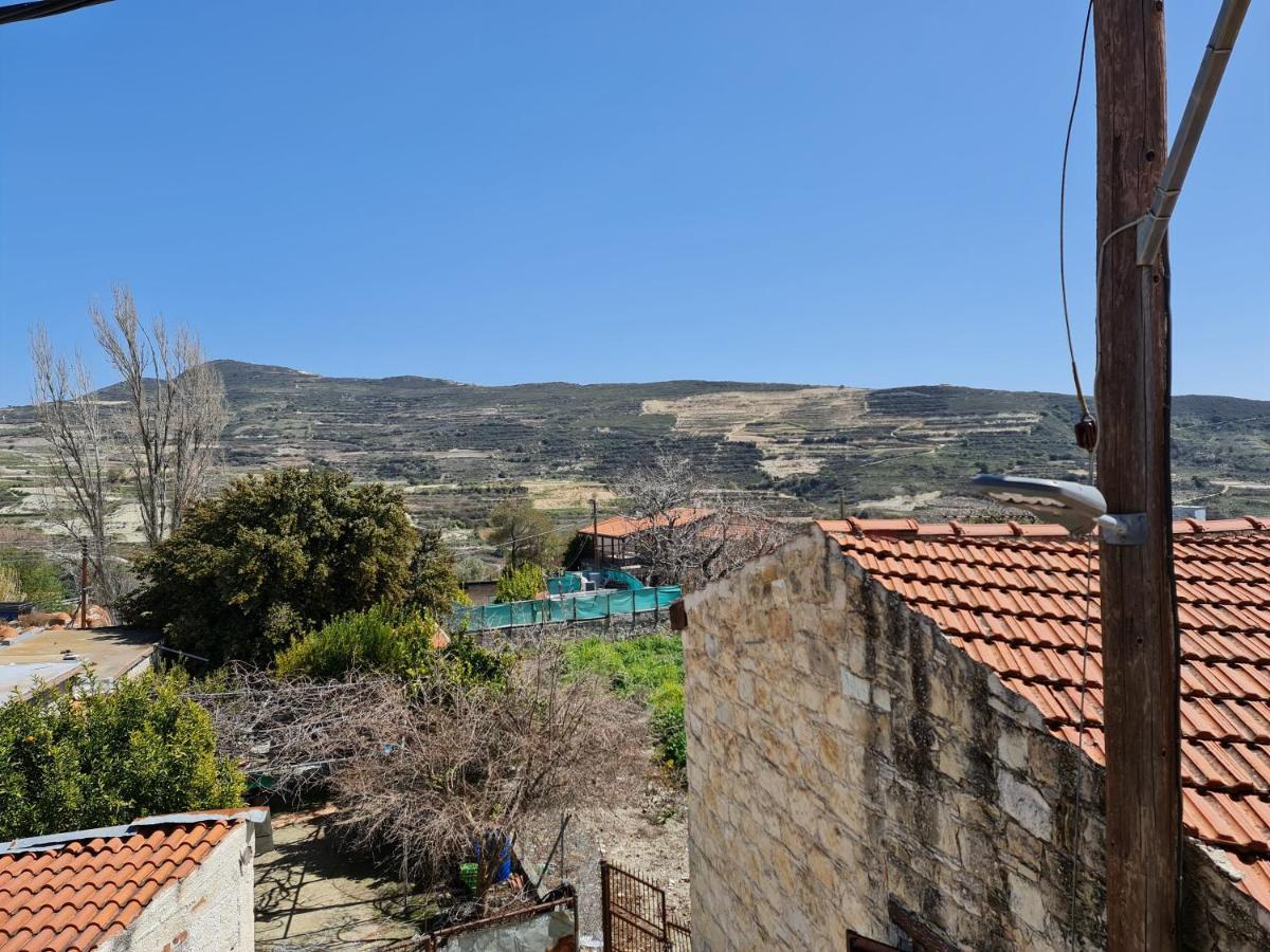 Kassandras Place In Village Omodos