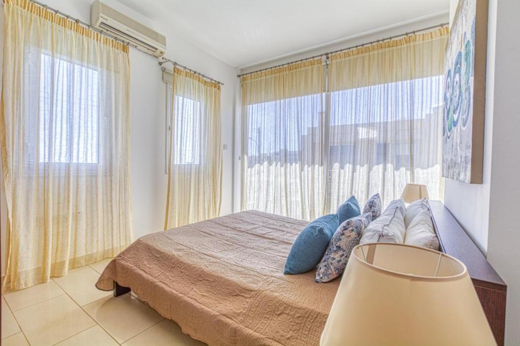 Athina Gardens Sea View Villa Protaras