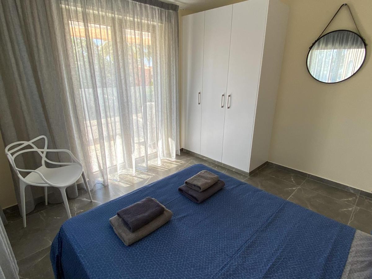 Luxury Roma Near The Coral Bay
