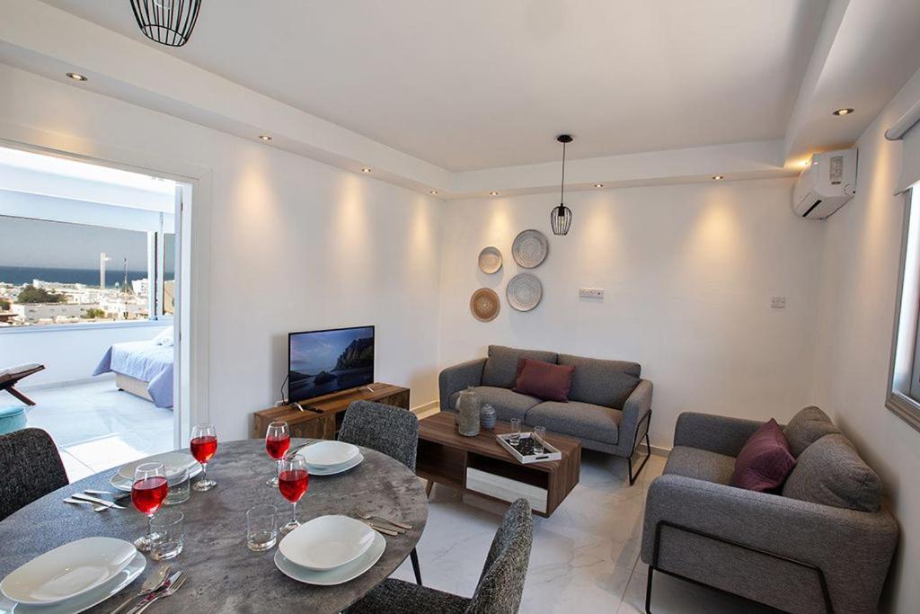 Apartment Apt Misia Enas - Modern 2 Bedroom Apartment With Sea Views - Close To Ayia Napa Square *