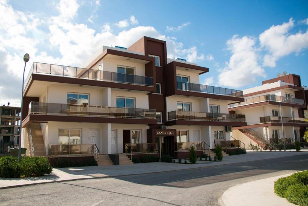 Sandy House Apartment *