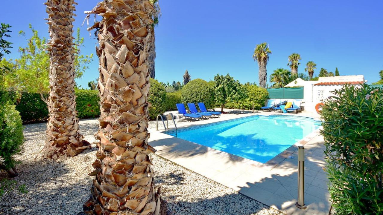 Ambrosia Villa *