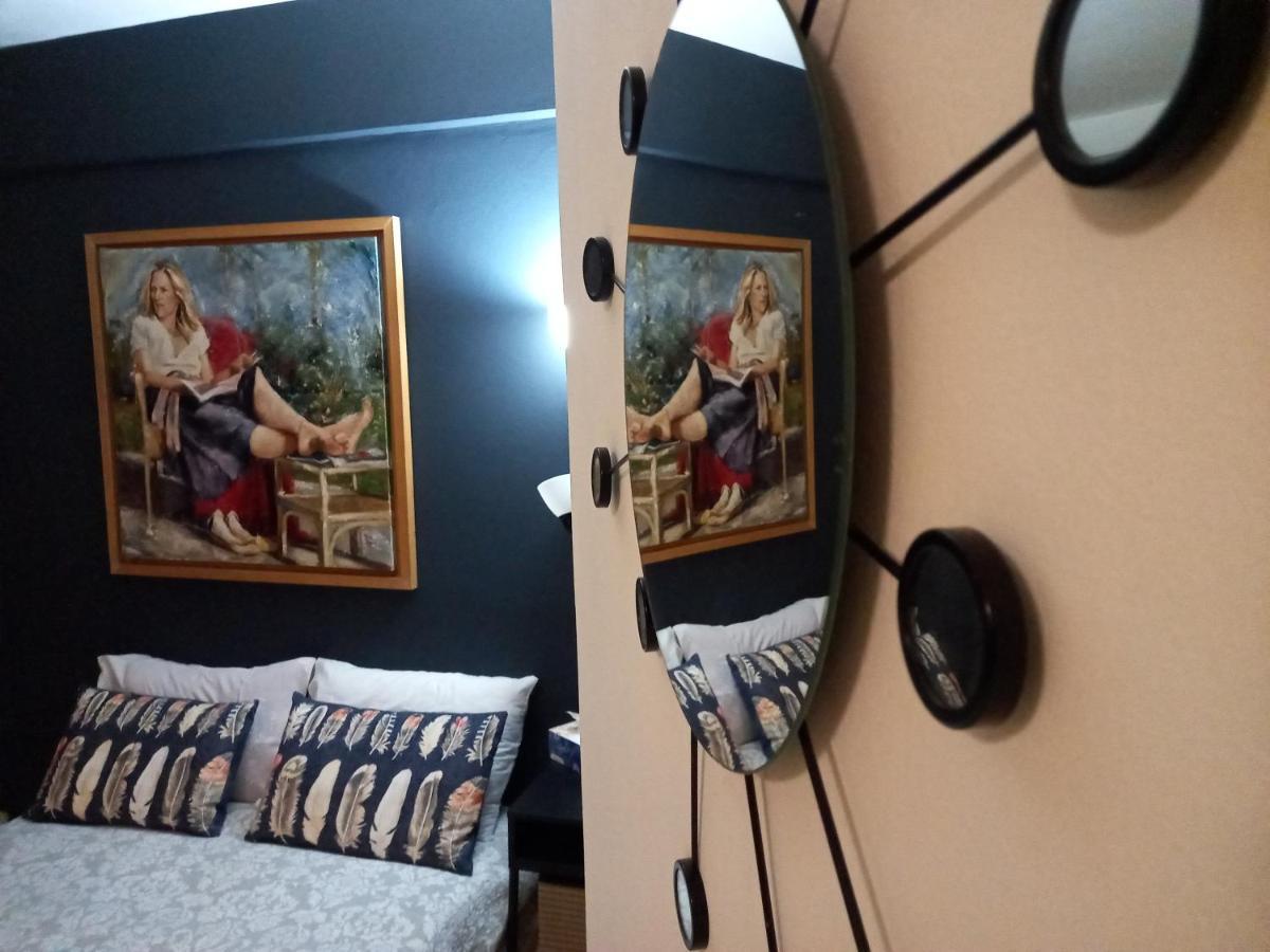 Artemis Boutique 2 Apartment *