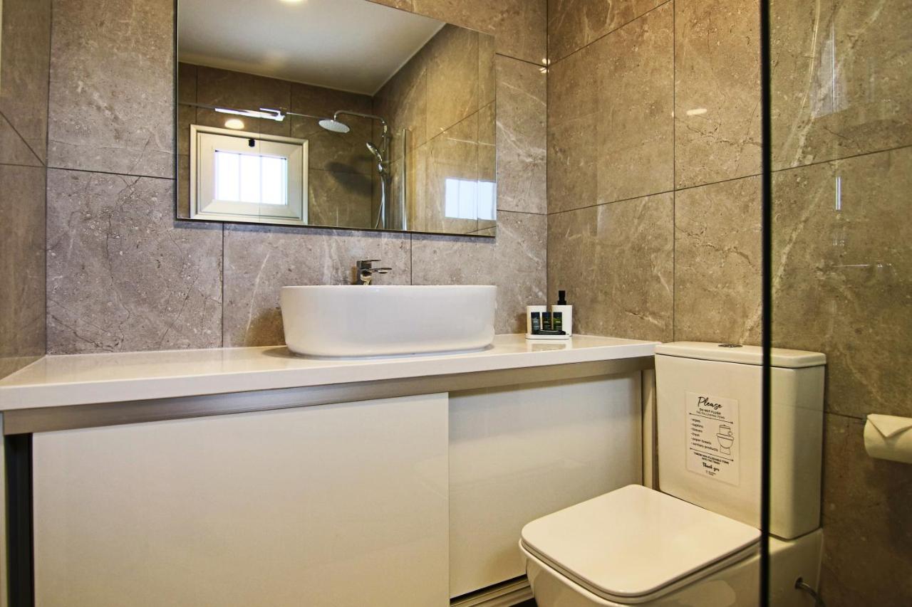 Phaedrus Living Seaside Luxury Flat Athina 108 Apartamento