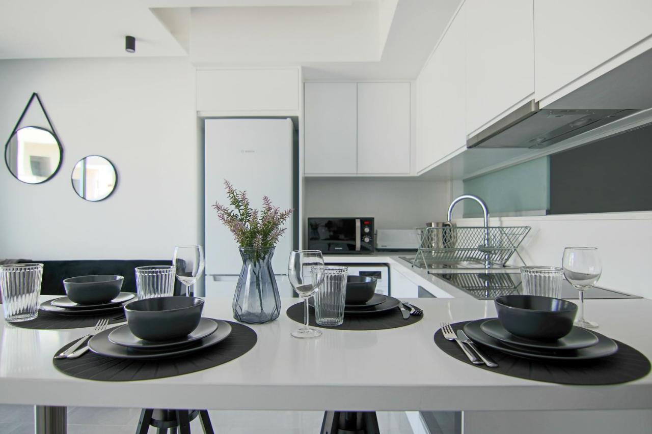 Phaedrus Living Seaside Luxury Flat Athina 108 Apartamento