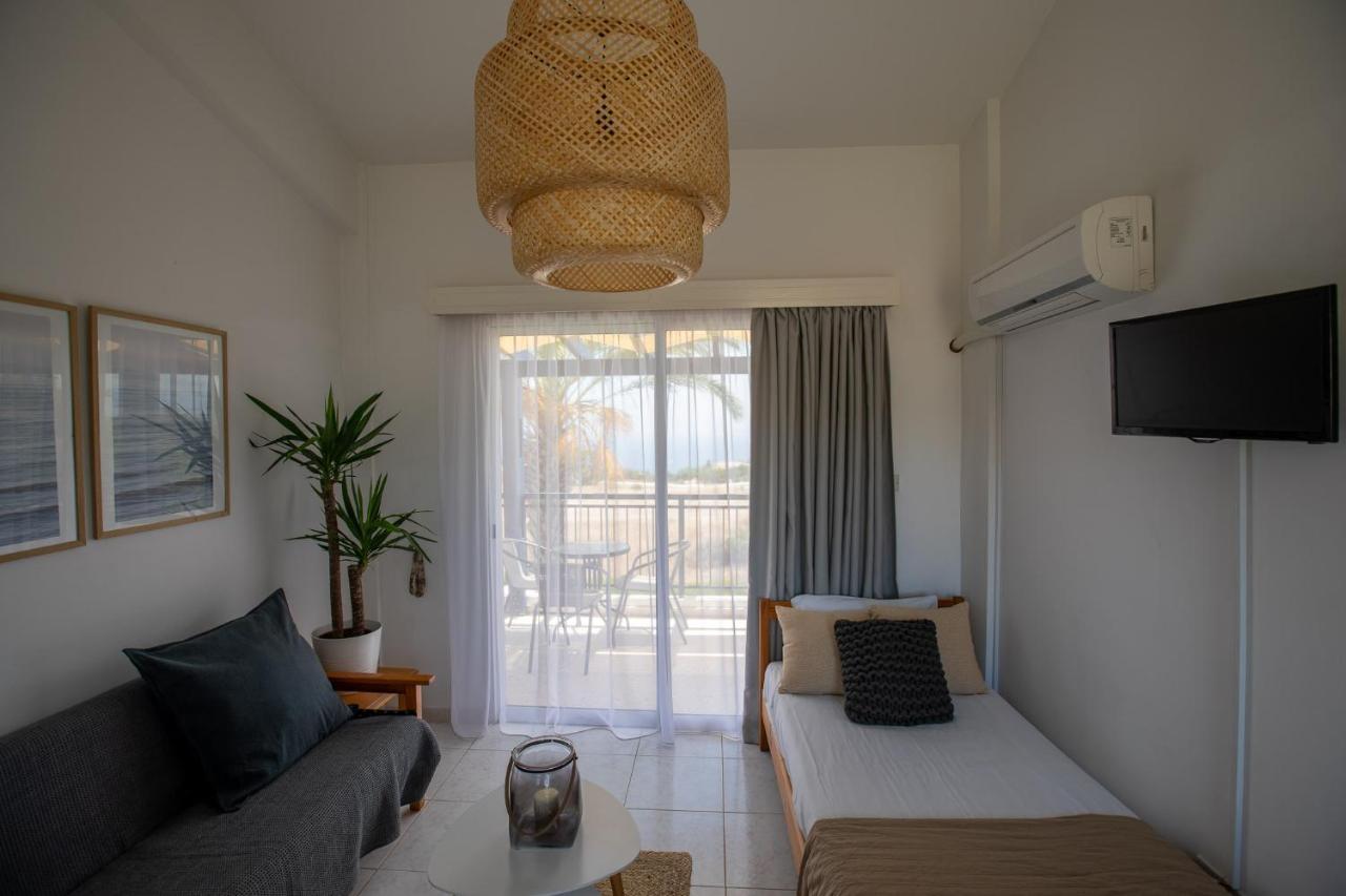 Socrates Apartment *
