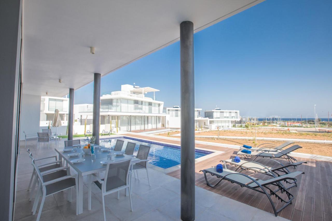 Oli Vine Villa Protaras