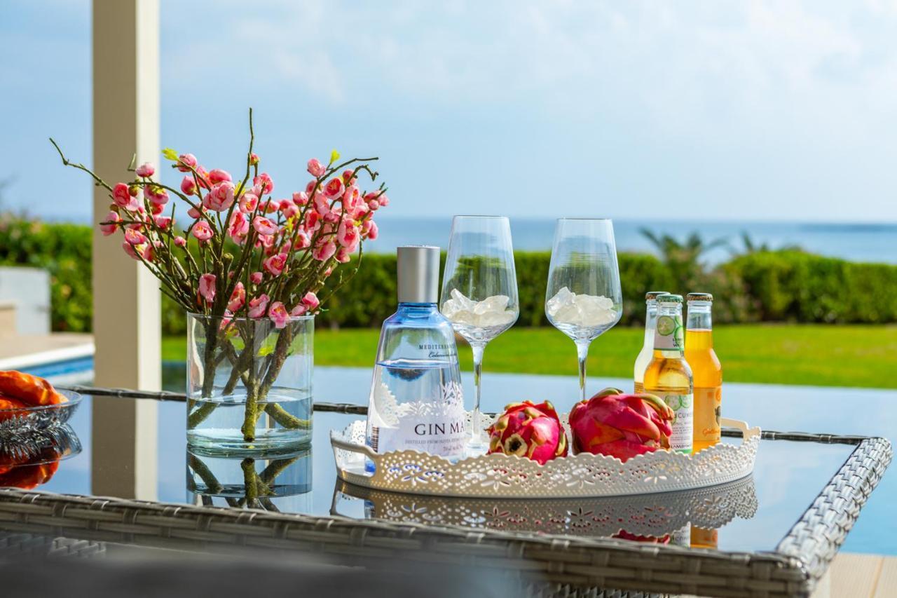 Villa Infinity