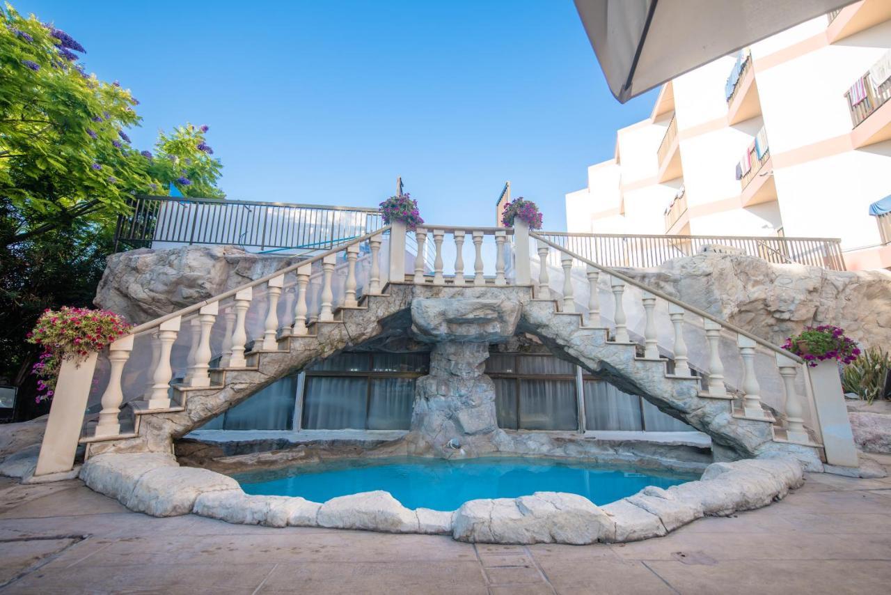 Hotel Avlida 4*