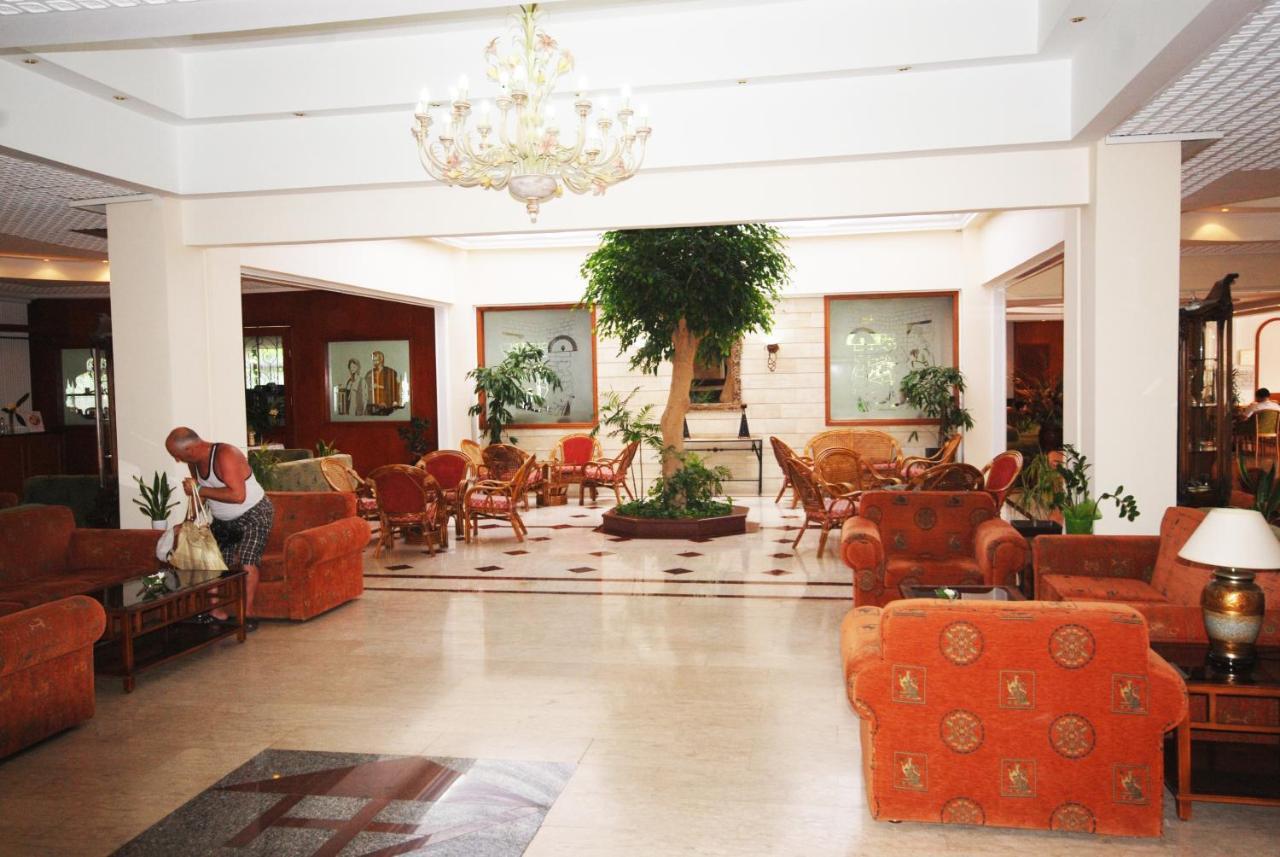 Avlida Hotel 4*